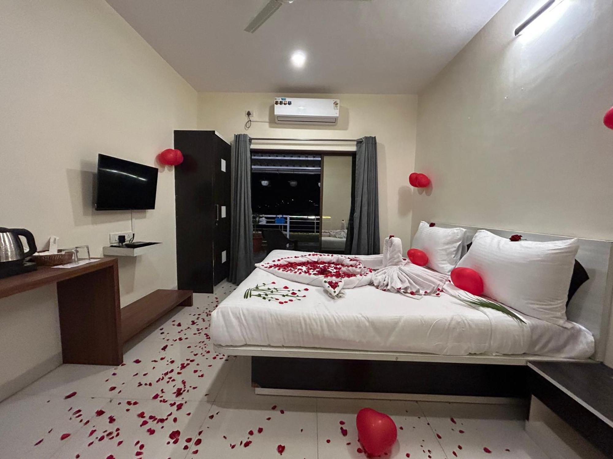Trattino Resorts 潘奇加尼 外观 照片
