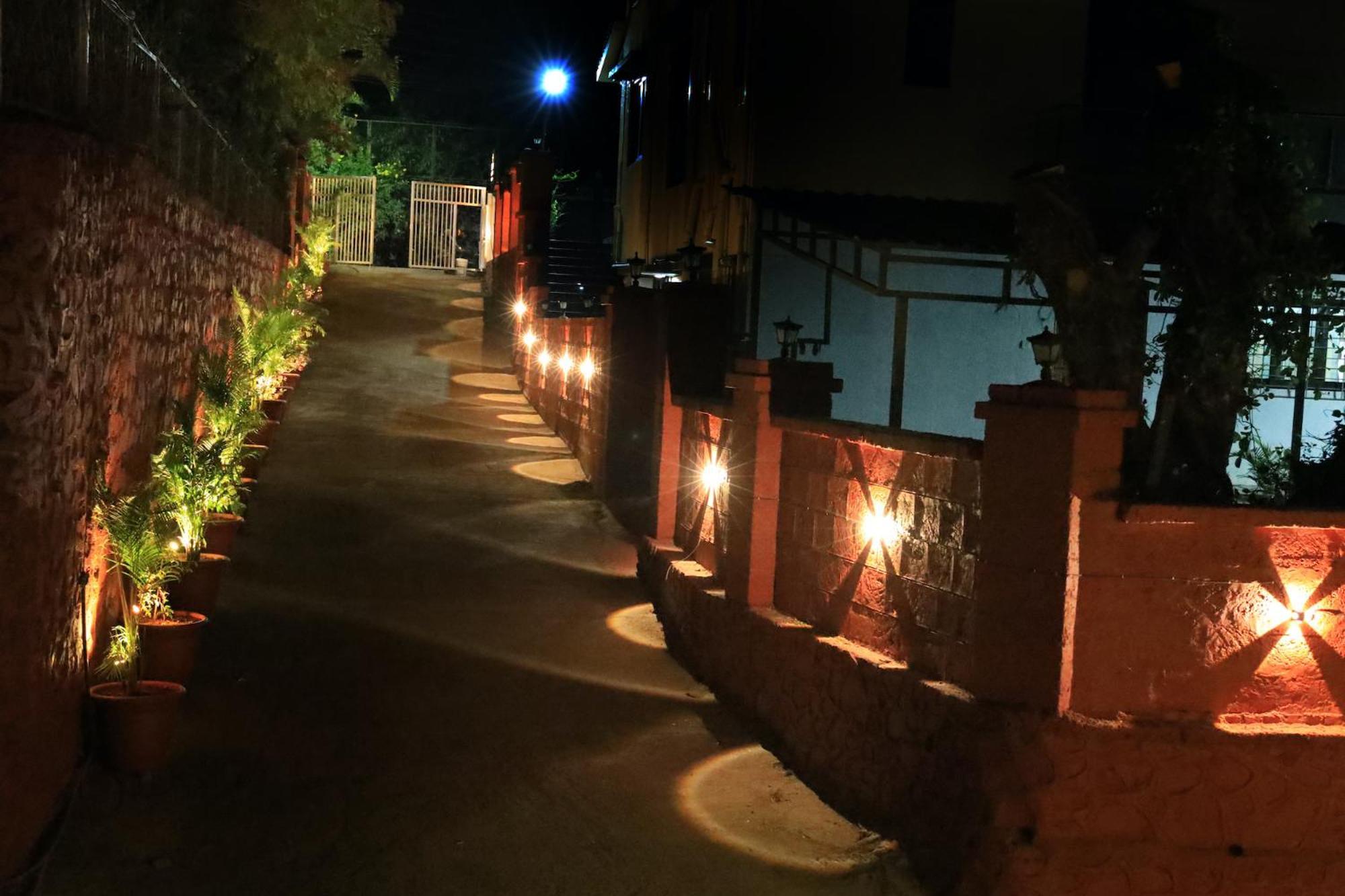 Trattino Resorts 潘奇加尼 外观 照片